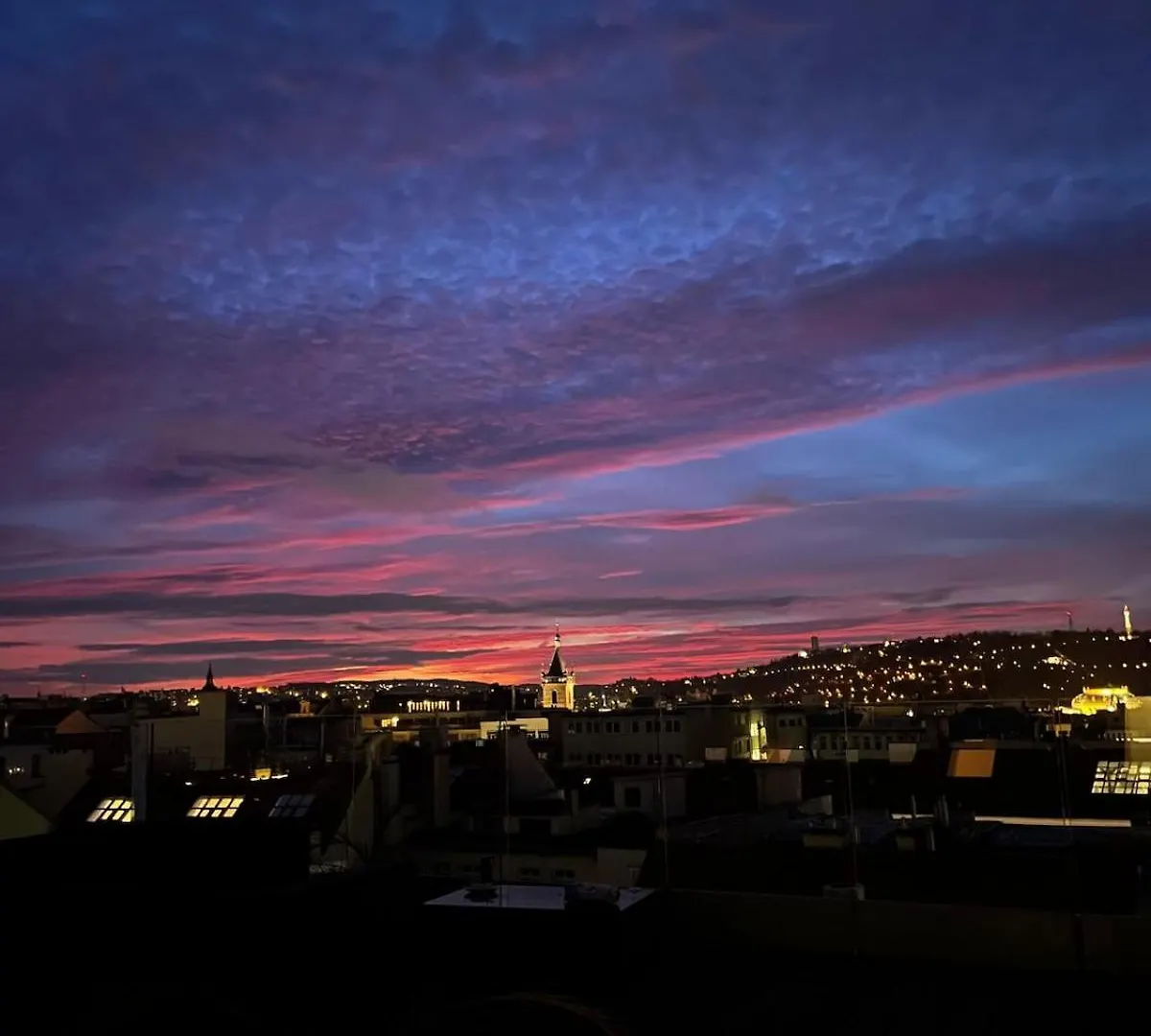 Apartment Luxe Prague Loft, Castle Views & Rooftop Terrace Czech Republic